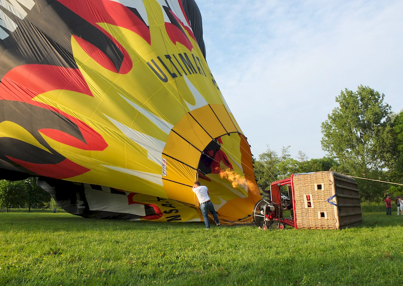 Privé ballonvaart voor 11 personen boven Overijssel en Gelderland met een exclusieve ballon en persoonlijke begeleiding door 4CB Ballonvaarten.