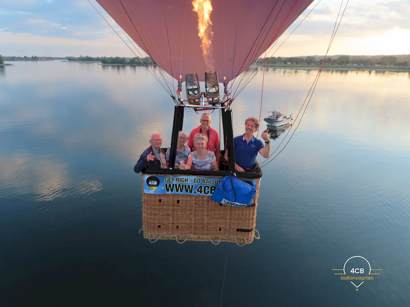 Privéballonvaart voor 5 personen met 4CB Ballonvaarten – exclusieve vaart met familie of vrienden