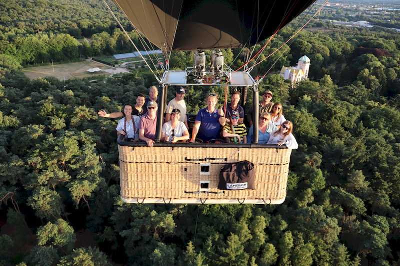 Ballonvaart boven Amersfoort met 4CB Ballonvaarten, heteluchtballon in de lucht